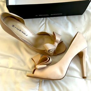 Champagne Bow Peep-Toe High Heels